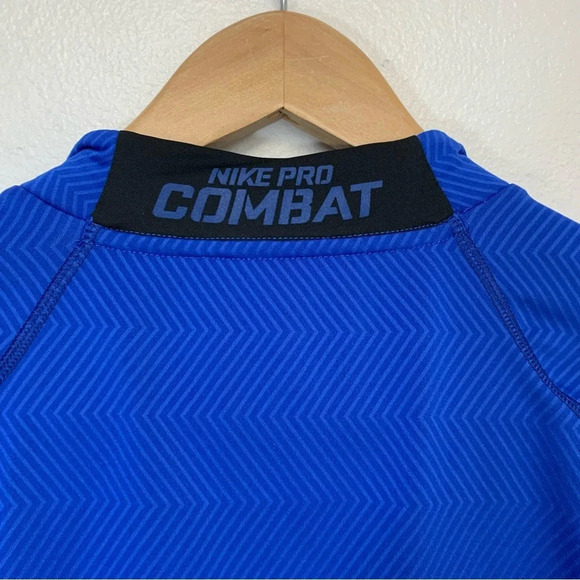 Nike Pro Combat 1/4 Zip Top Woman Small  Blue Hyperwarm LIte  Fitted Base‎ Layer - Picture 7 of 14